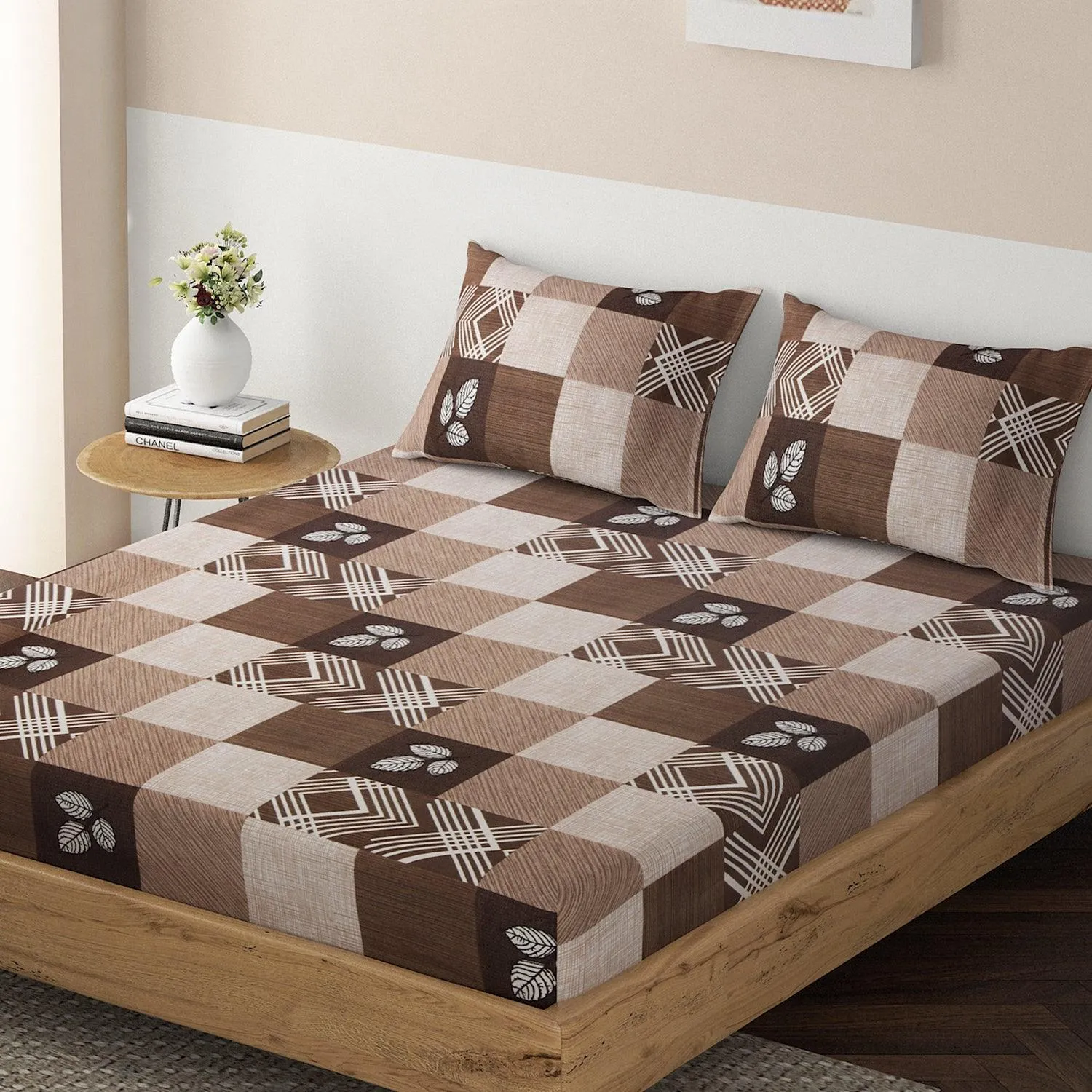 140 GSM Microfiber Fitted Bedsheet with 2 Pillow Covers for Queen / King Size bed, Roast Brown Floral Checks