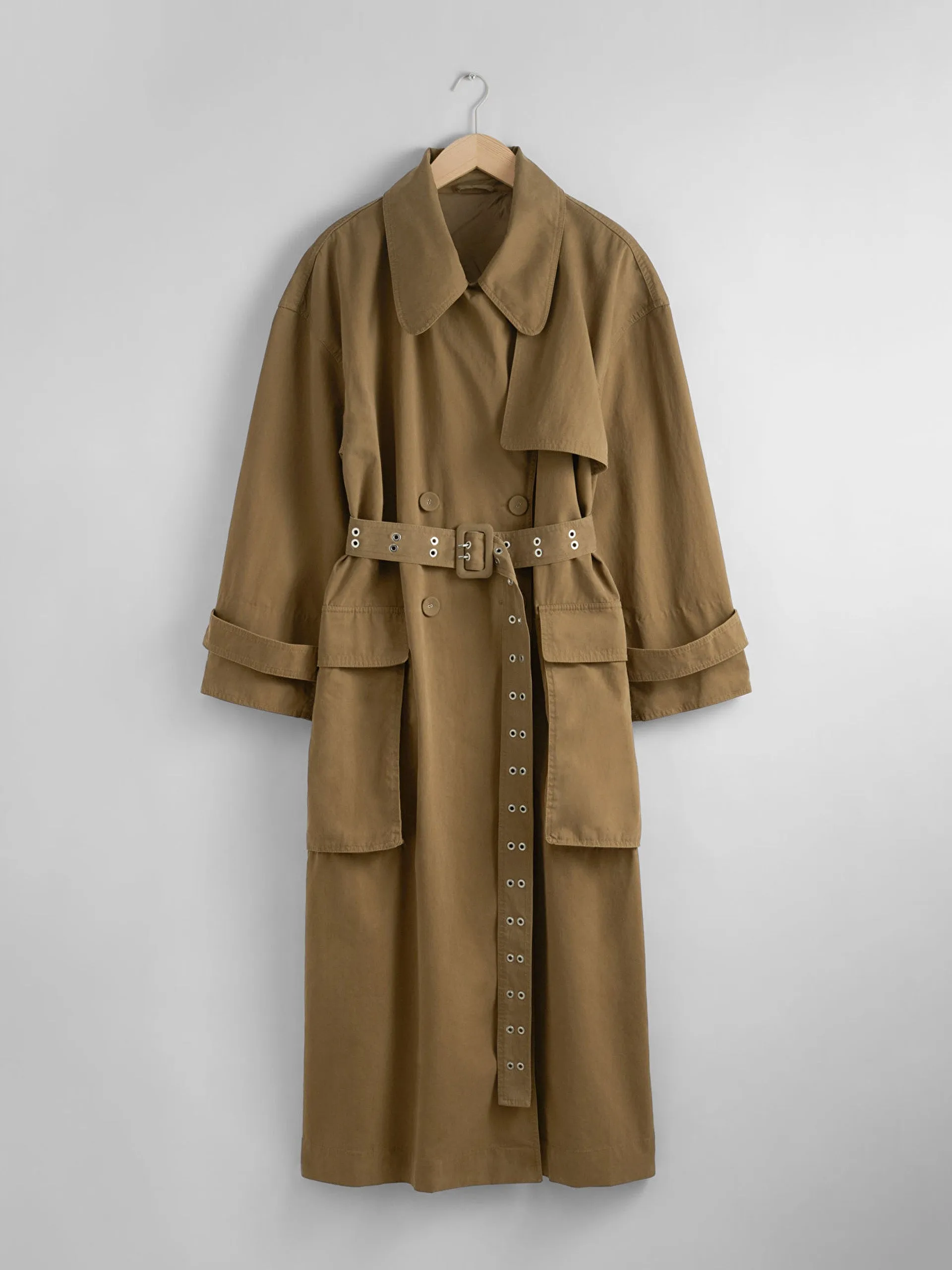 Flap-pocket trench coat