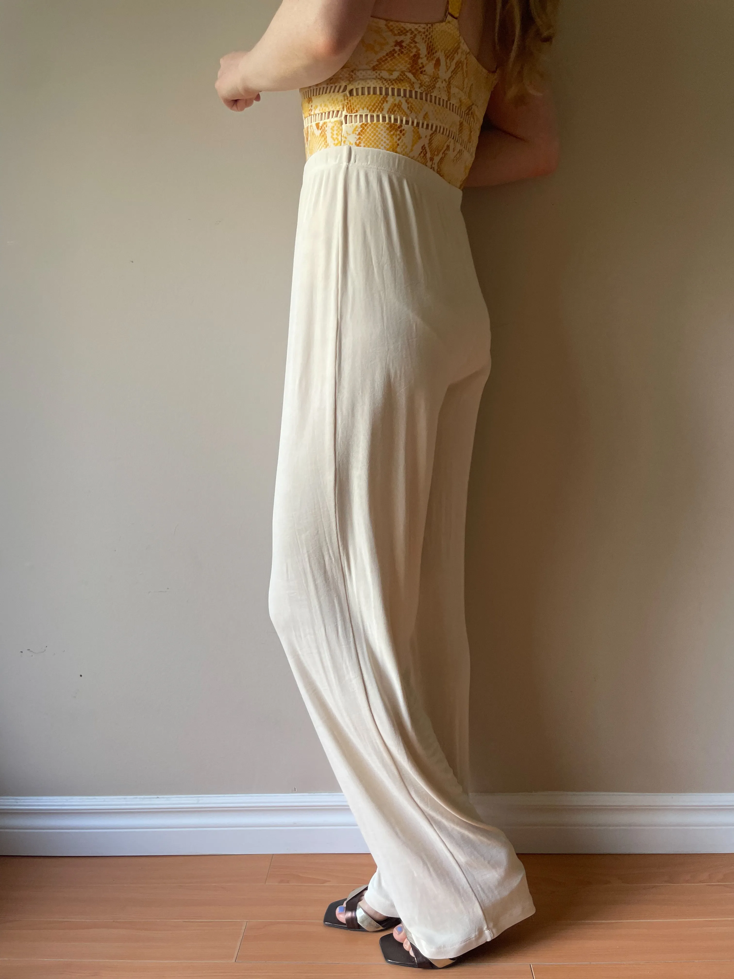 Kim & Co. Cream High Rise Stretch Wide Leg Pants - S/M